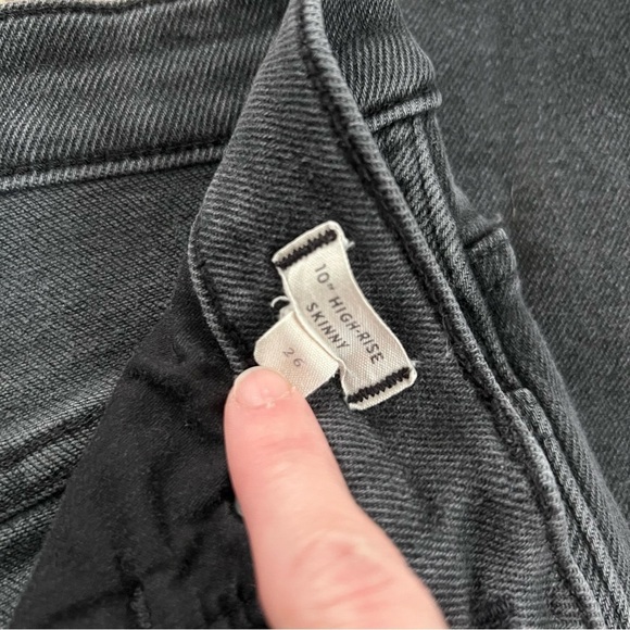 Madewell Faded Black Skinny Jeans - Picture 4 of 5